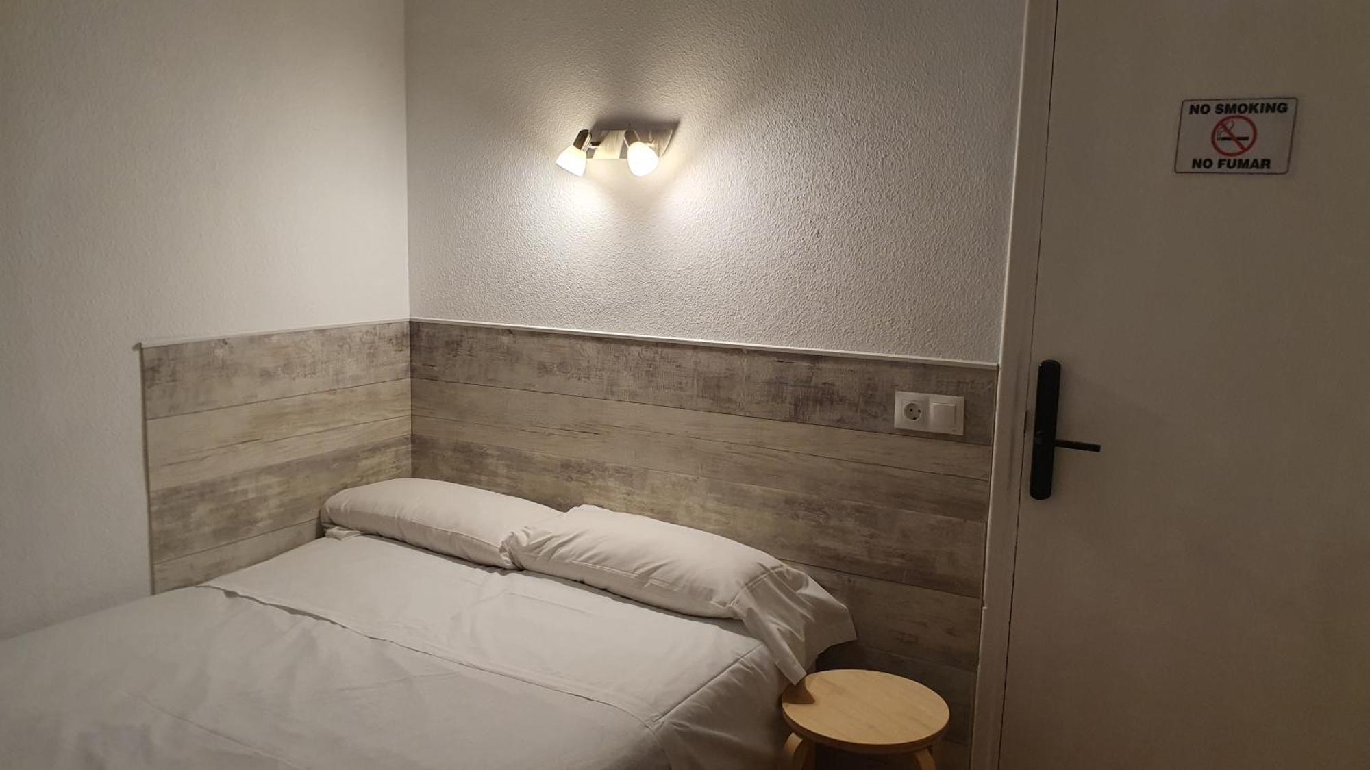 Hostal Ginebra -Madrid Centro Gran Via Sol- ภายนอก รูปภาพ