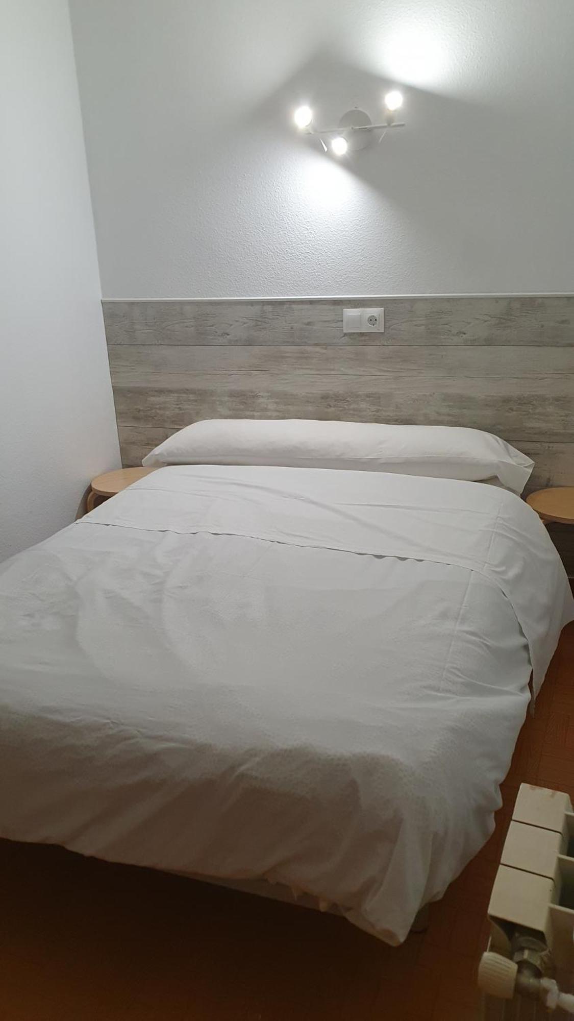 Hostal Ginebra -Madrid Centro Gran Via Sol- ภายนอก รูปภาพ